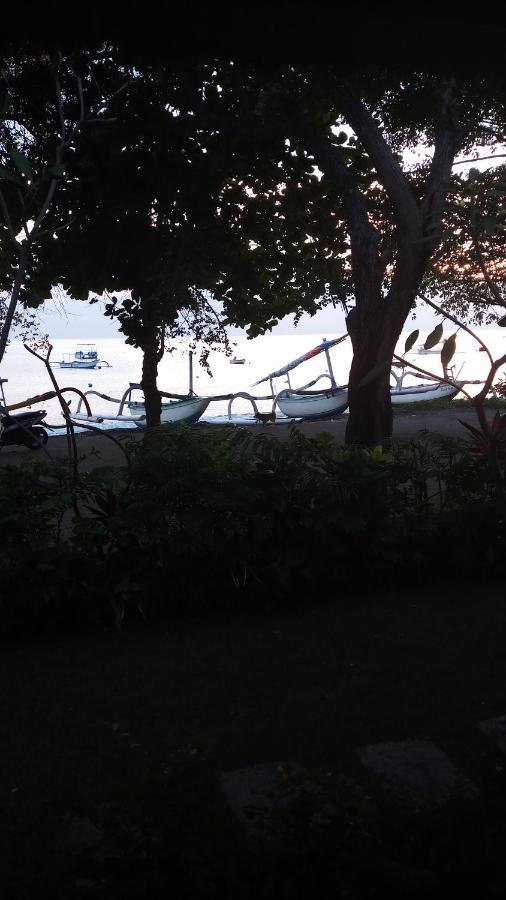 Jemeluk Beach Bungalows Amed Buitenkant foto