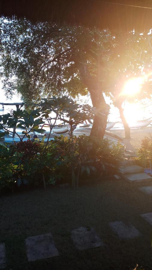 Jemeluk Beach Bungalows Amed Buitenkant foto