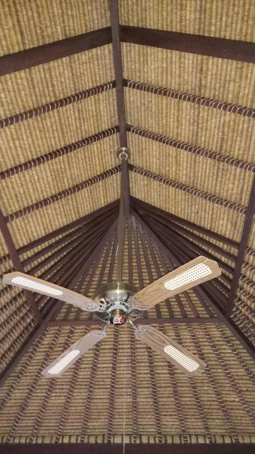 Jemeluk Beach Bungalows Amed Buitenkant foto