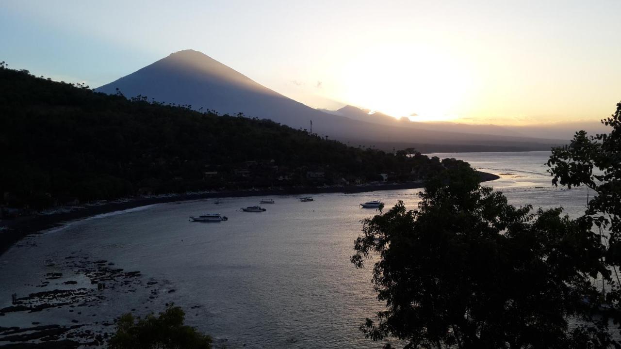 Jemeluk Beach Bungalows Amed Buitenkant foto